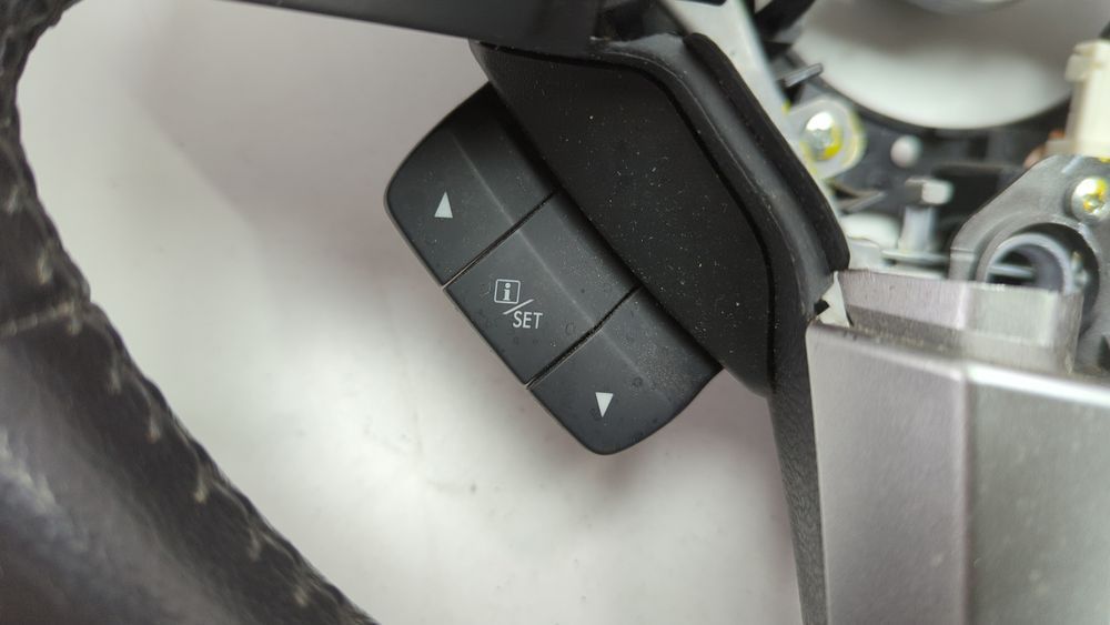 Перемикач дисплея кнопки керма Subaru Outback 2015-2017 (B15) 83158AL00A 1052756 фото