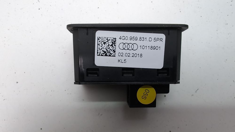 Кнопка крышки багажника внутр Audi Q7 2017-2019 (4M) 4G0959831D5PR 1083650 фото