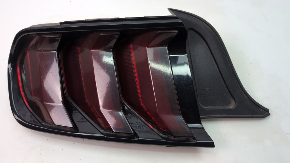 Фонарь задний крыло левый Ford Mustang 2018-2023 (S550 restyle) JR3Z13405G 1087107 фото