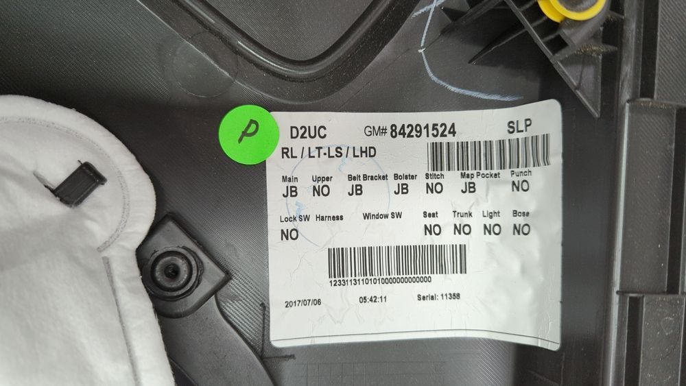 Карта дверей задньої лівої (дефект) Chevrolet Equinox 2018-2021 (3rd gen) 85573871 1066096 фото