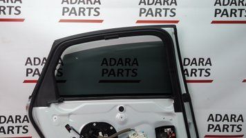 Накладка отвору скла дверей задньої лівої Audi A6 2019-2023 (C8) 4K5867671A4PK 1093157 фото