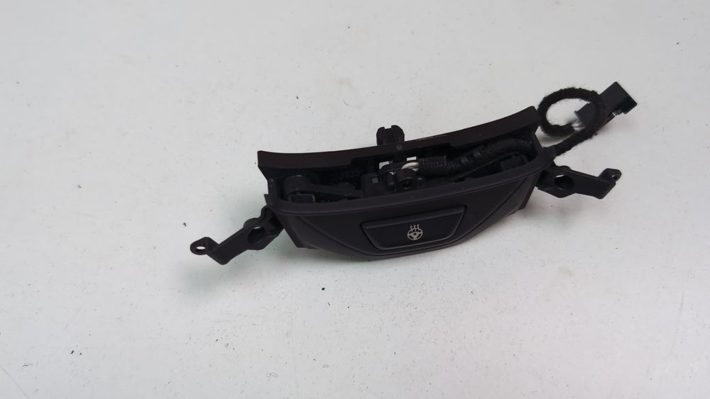 Кнопка подогрева руля с декоративной накладкой BMW 2 Series Gran Coupe 2020-2024 (F44) 61319383999 1077697 фото