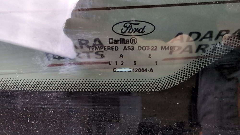 Стекло крышки багажника Ford Escape 2017-2019 (3rd gen C520 restyle) GJ5Z7842006A 1072579 фото