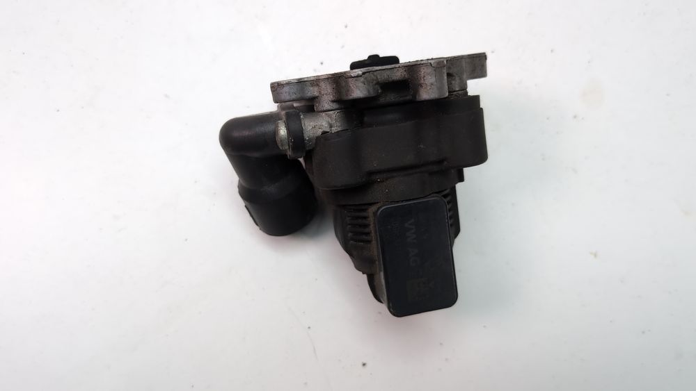 Клапан егр Audi A3 2013-2016 (8V) 06K131097L 1083195 фото