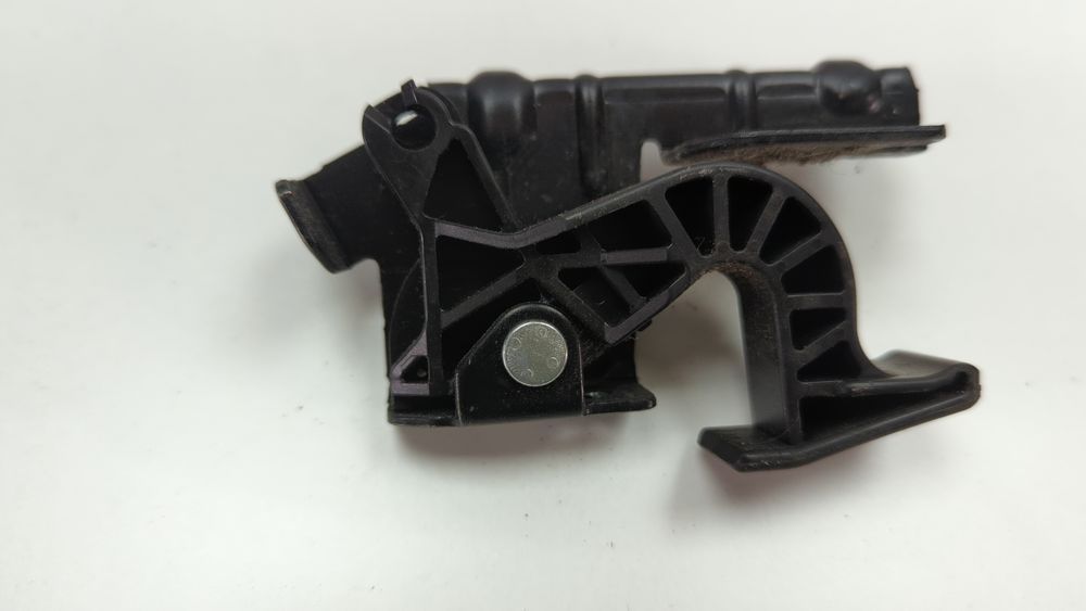 Ручка відкриття лючка бензобака салонна Subaru Forester 2014-2016 (SJ) 57340AJ020 1051445 фото