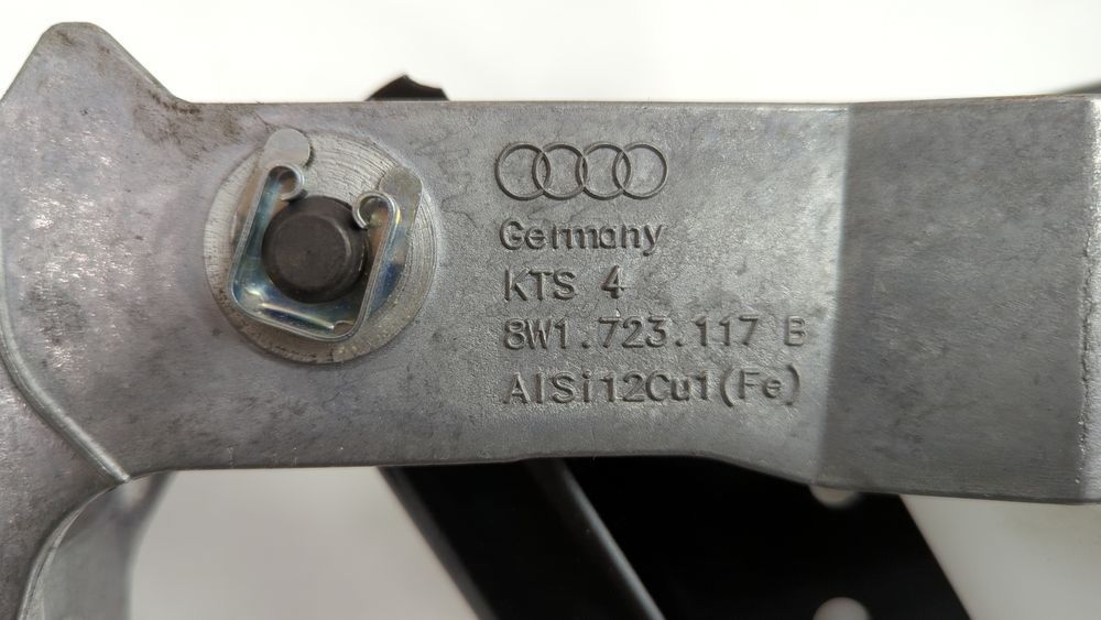 Кронштейн педалей Audi S4 2016-2019 (B9) 8W1723117B 1032554 фото