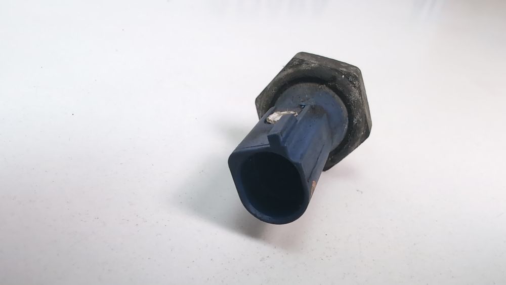 Датчик тиску масла 2,15-2,95 BAR, 1-контактний, синій Volkswagen Golf 2018-2021 (mk7.5) 06K919081 1084808 фото