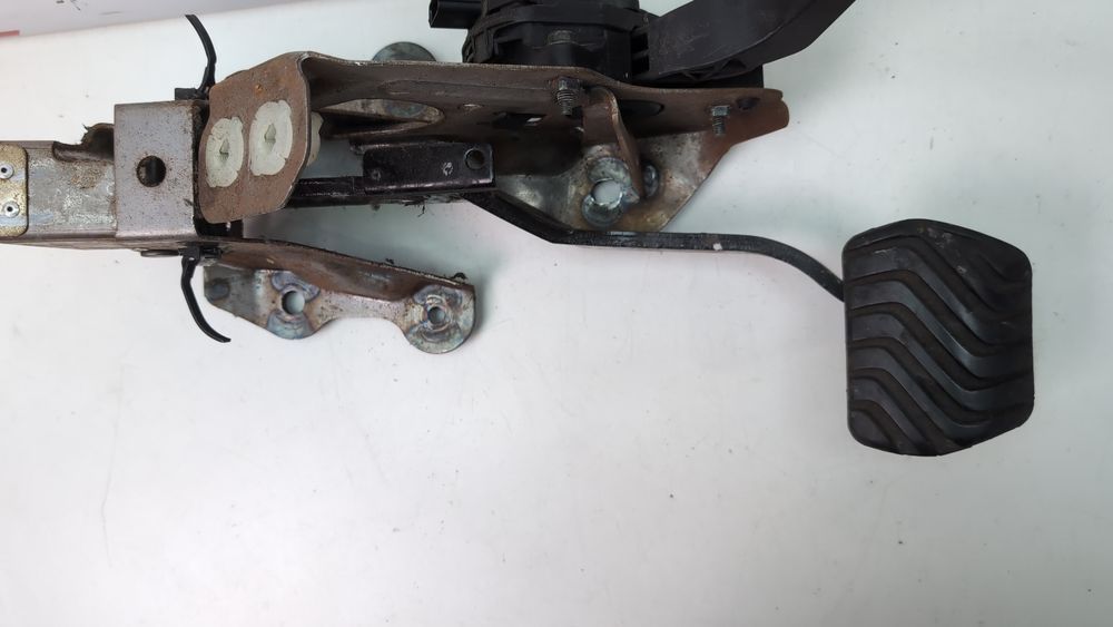 Педаль гальма Nissan Rogue 2017-2020 (T32 Restyle rest) 465014BA0B 1097589 фото