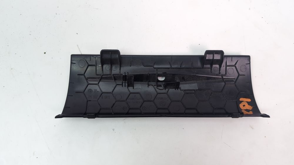 Накладка торпедо центральная нижняя BMW 3 Series 2016-2018 (F30 Restyle rest) 51459241178 1093214 фото