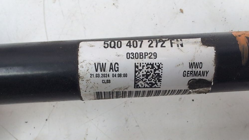 Піввісь (привід) передня, права (дефект) Volkswagen Golf 2022-2024 (mk8) 5Q0407272FN 1097992 фото