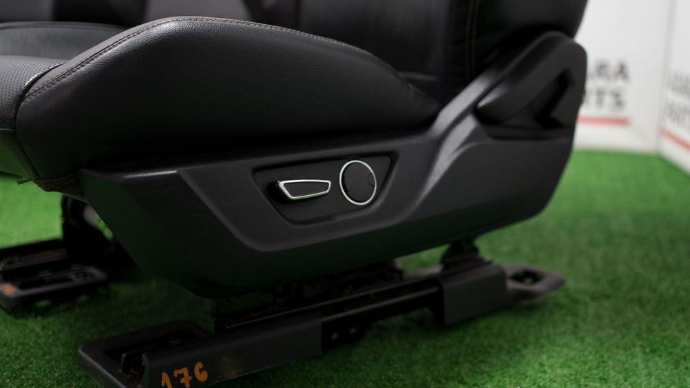 Комплект сидений кабриолет (дефект) Ford Mustang 2018-2023 (S550 restyle) FR3Z9661711J 1087316 фото