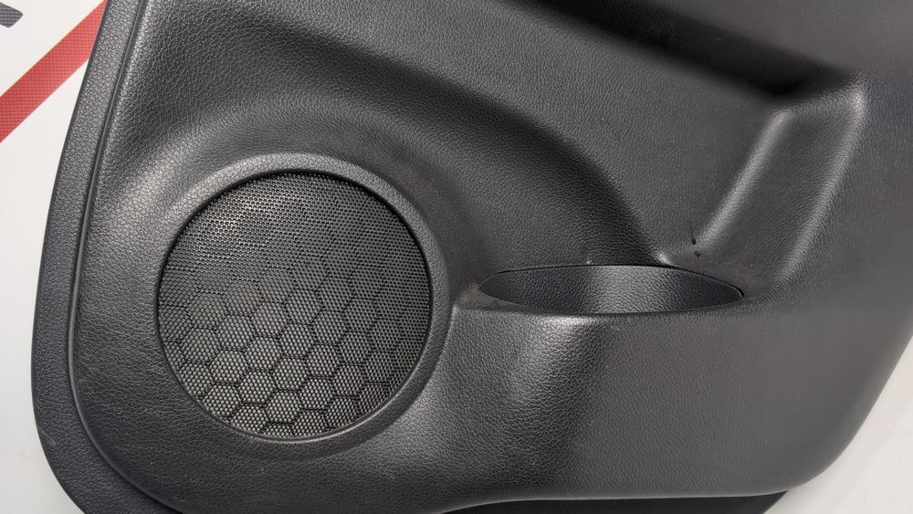 Обшивка (карта) задніх дверей, права (дефект) Nissan Rogue 2017-2020 (T32 Restyle rest) 829007FA0A 1097797 фото