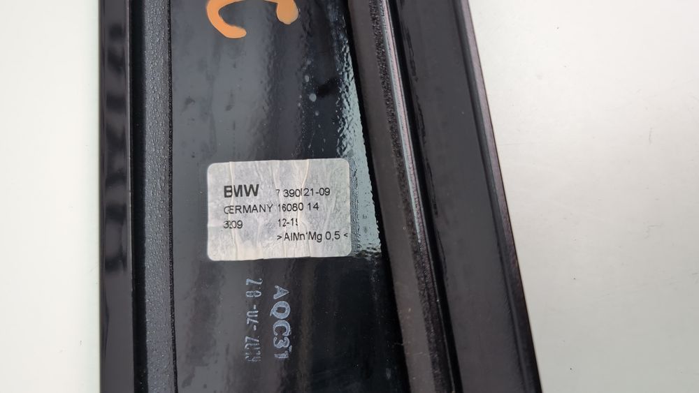 Накладка передніх лівих дверей, збоку BMW 5 Series 2017-2020 (G30) 51337390121 1101383 фото