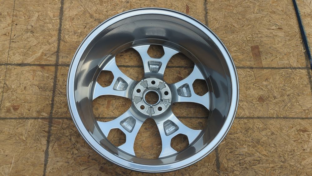 Комплект дисков R19 Ford Escape 2013-2016 (3rd gen C520) CJ5Z1007K 1031048 фото