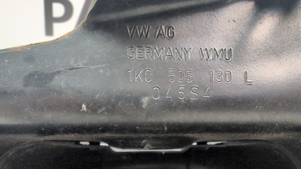 Кронштейн крепления правого продольного рычага Volkswagen Golf 2022-2024 (mk8) 1K0505130L 1097949 фото