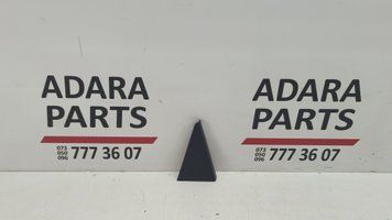 Накладка дверей задніх ліва внутрішня Hyundai Kona 2018-2021 (OS) 83910J9000TRY 1058376 фото