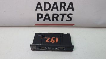 Роз'єм usb (дефект) Mercedes Benz CLA250 2017-2019 (C117 restyle) A1728202100 1096947 фото
