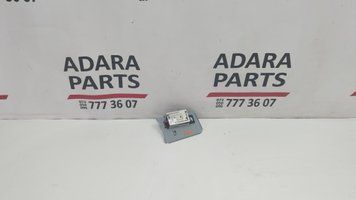 Підсилювач антени Ford Escape 2017-2019 (3rd gen C520 restyle) HJ5Z19A390A 1052906 фото