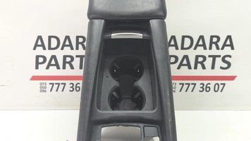 Подстаканник центральной консоли Mazda 6 2014-2017 (GL) GMJ666CM0B 1031292 фото
