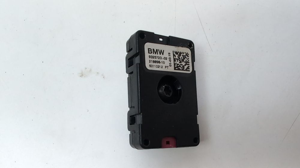 Перешкодний фільтр антени BMW 5 Series 2017-2020 (G30) 65209325723 1101591 фото