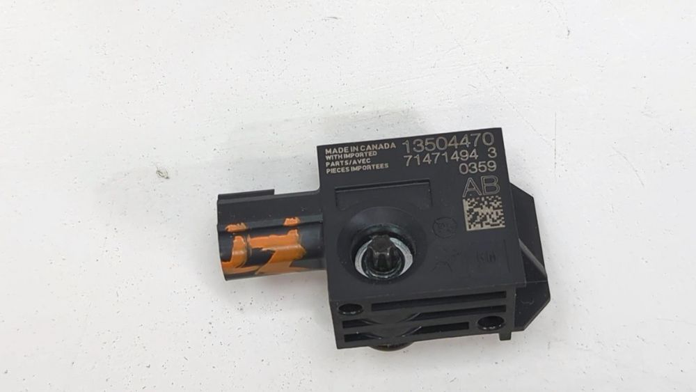 Датчик удара air bag боковой задний Chevrolet Equinox 2018-2021 (3rd gen) 13504470 1029533 фото