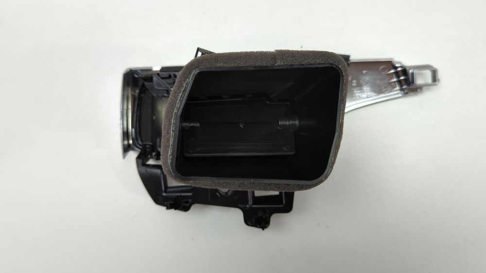 Дефлектор воздуха левый Audi S7 2012-2015 (4G8) 4G1820901C6PS 1049021 фото
