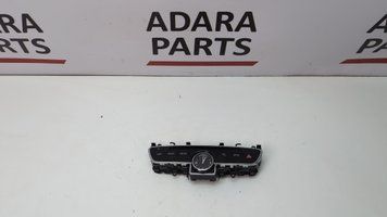Блок кнопок центральной консоли Mercedes Benz C300 2015-2018 (W205) A2059053901 1080619 фото