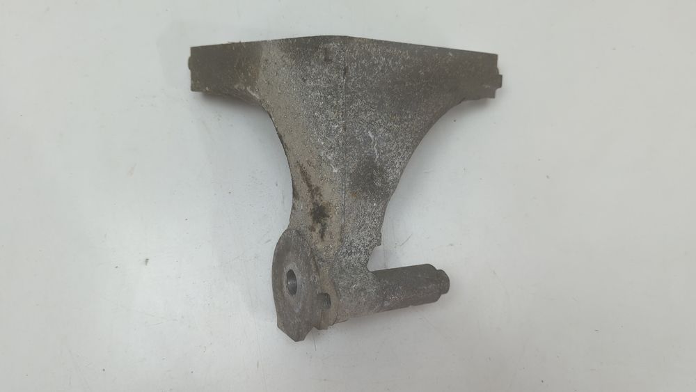 Кронштейн акпп (коробки передач) лівий Subaru Outback 2010-2012 (B14(BR)) 30450AA010 1046954 фото