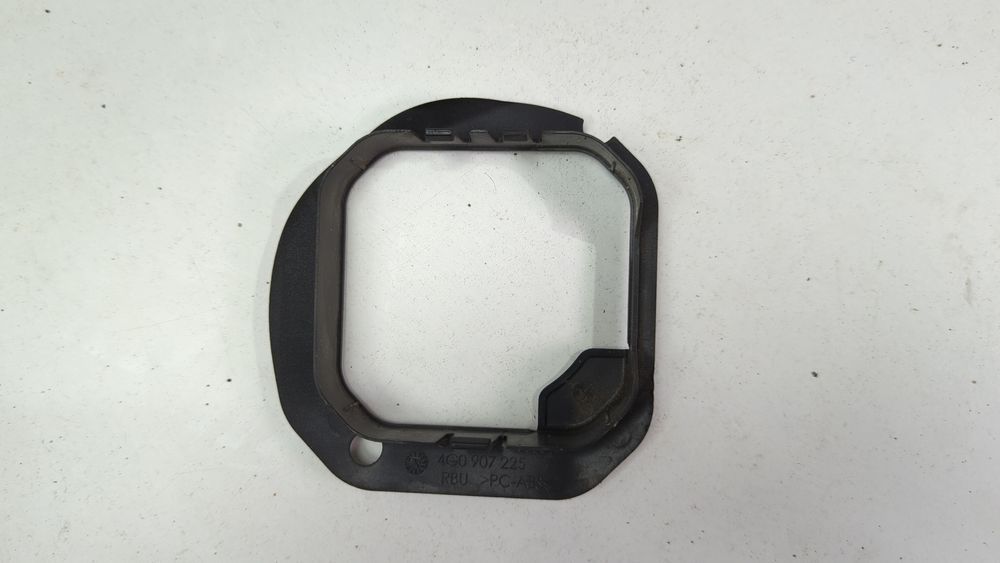 Рамка датчика слепой зоны переднего левого Audi A6 2011-2015 (C7) 4G0907225 1051097 фото