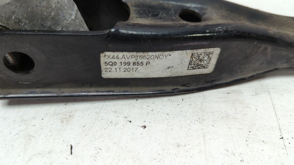 Подушка двигуна (мотора) (задня) з кронштейном Audi A3 2017-2020 (8V restyle) 5Q0199855AD 1061778 фото