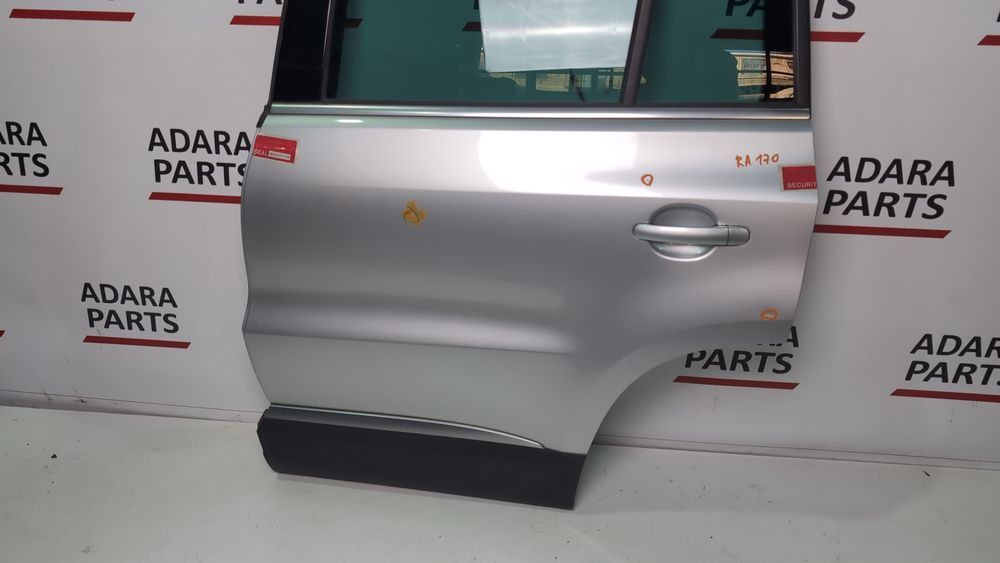 Дверь задняя левая голая (дефект) Volkswagen Tiguan 2012-2017 (5N 1st gen restyle) 5N0833055A 1081988 фото