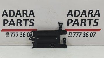 Кронштейн блоку комфорту Jeep Grand Cherokee 2014-2016 (WK2 restyle) 68141802AA 1030355 фото